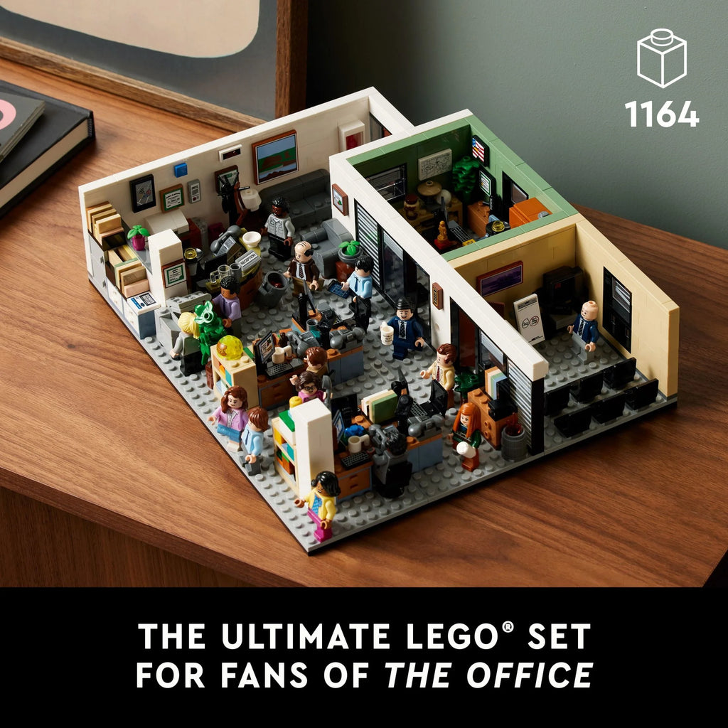 Building Set with 15 Characters Minifigures A803