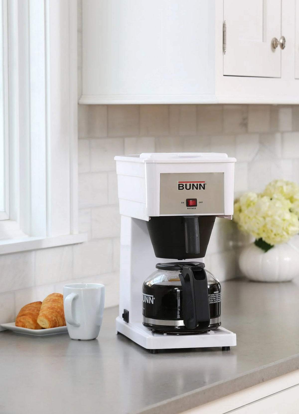 White Coffee Maker Y856