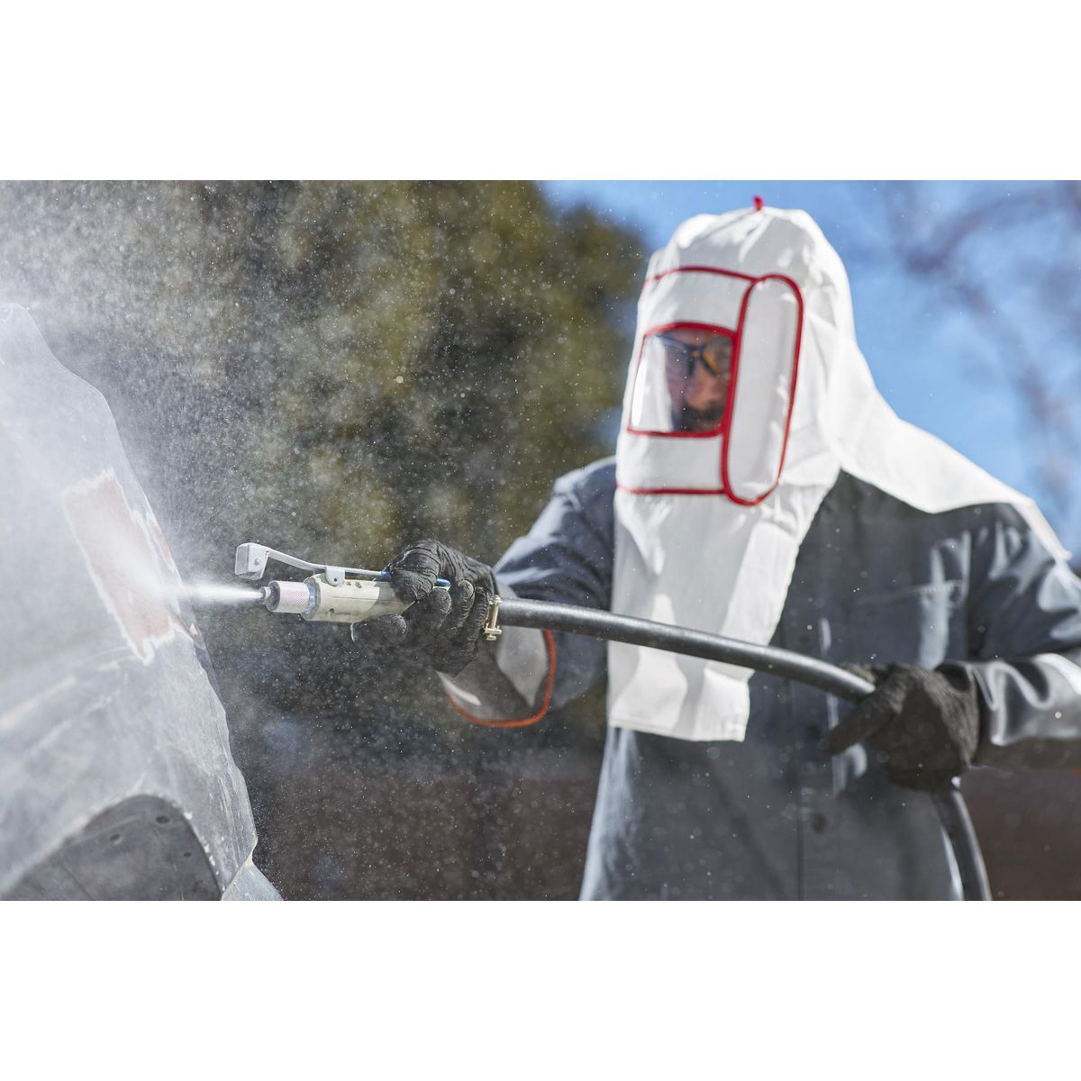 110 lb. Pressurized Abrasive Blaster V621