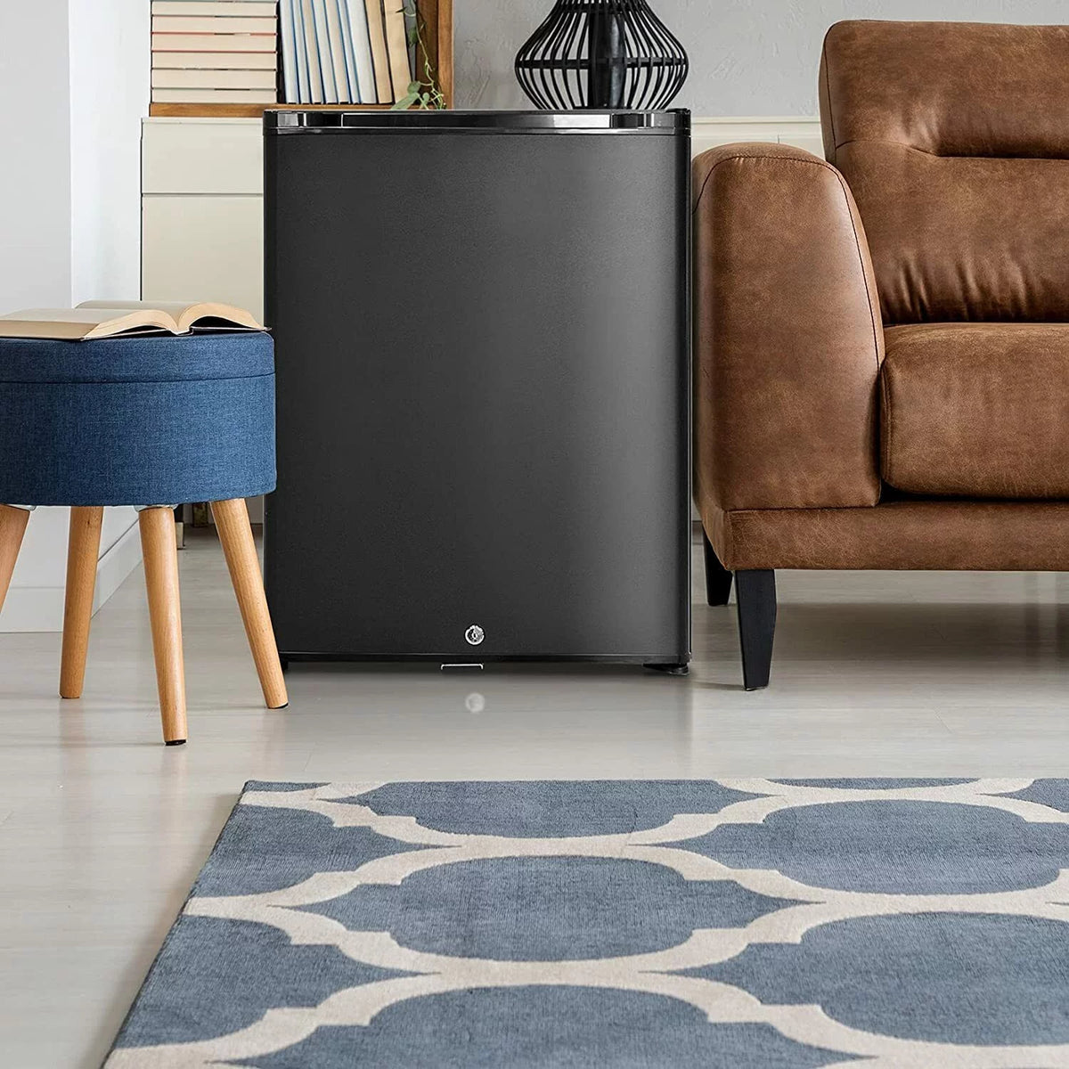 1.6 Cu.ft Black Mini Refrigerator J304