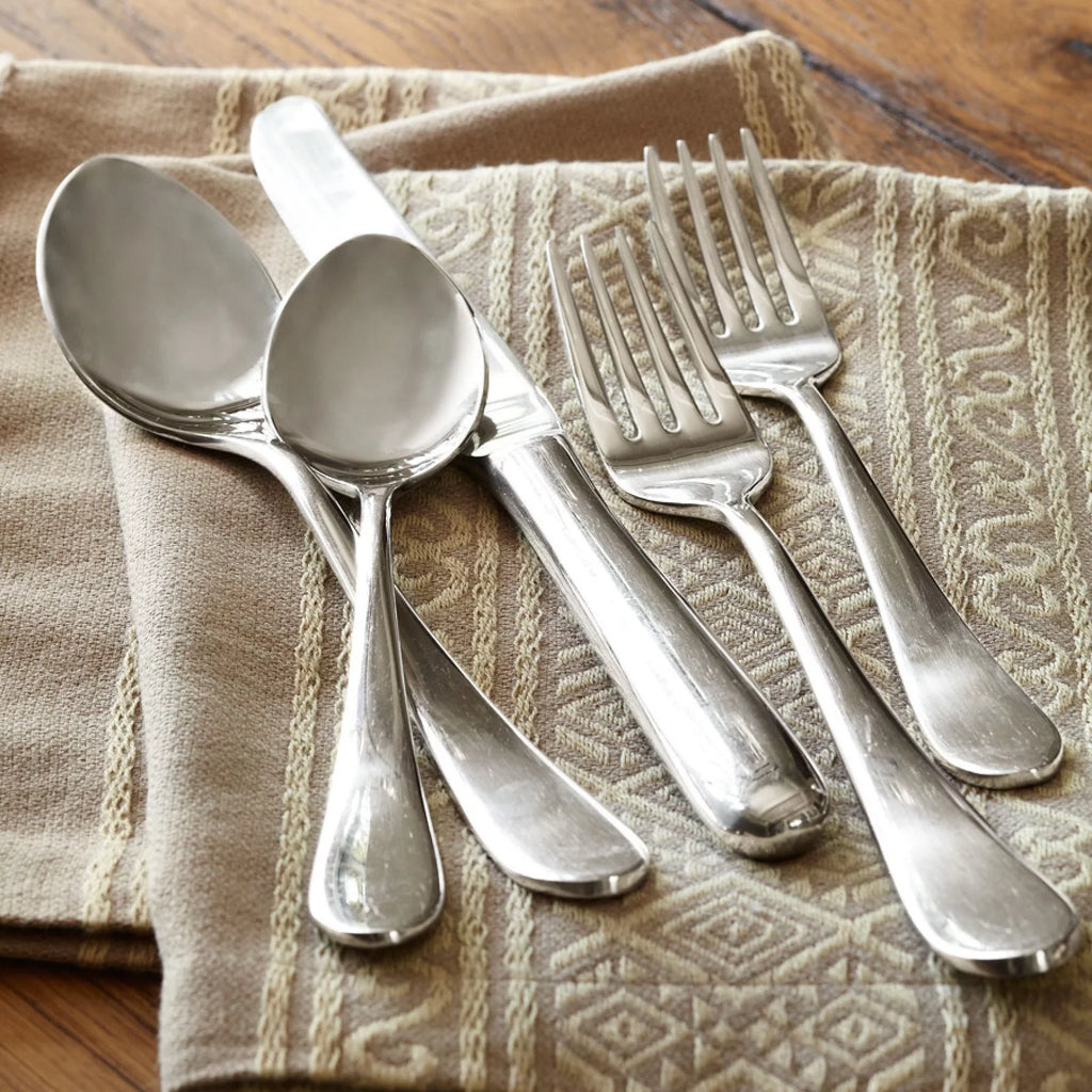 18/10 Stainless Steel 5pc. Place Setting Y200
