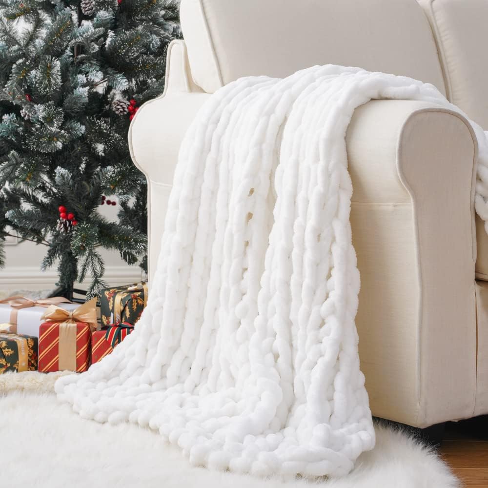 White Oversized Chunky Knit Chenille Blanket C738