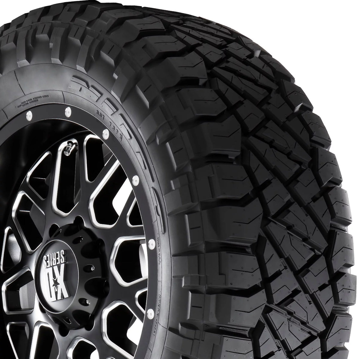 All Terrain 275/55R20 117T XL Light Truck Tire R89387